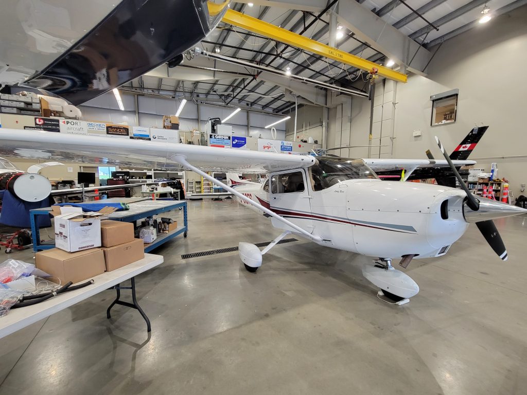 The Cessna 172S in the Maxcraft Hangar