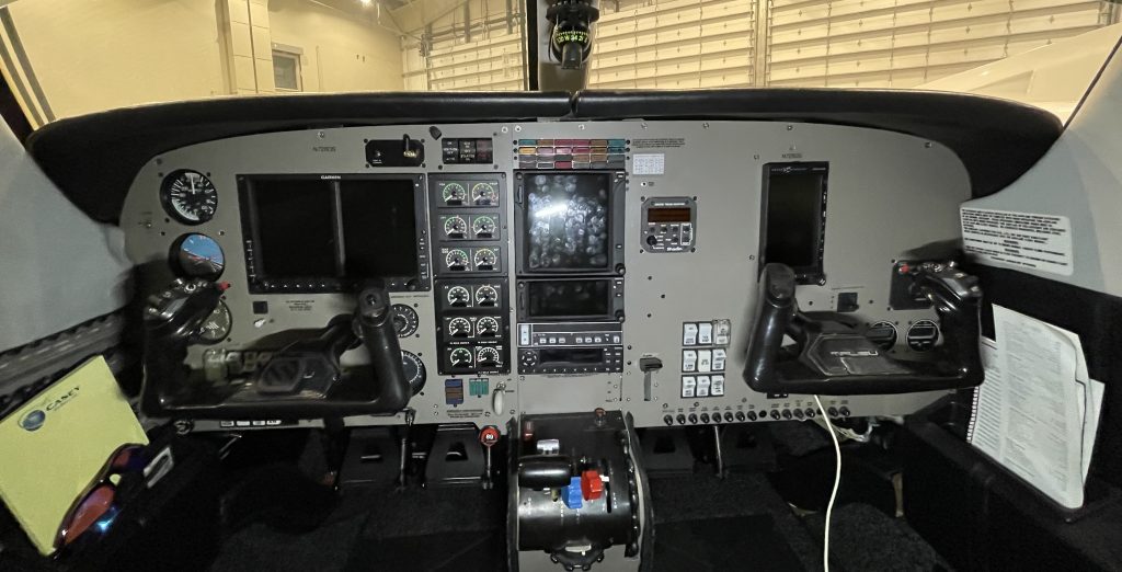 The Existing Panel with a Legacy G500 Primary Flight Display