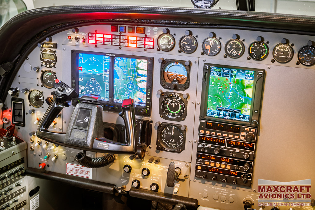 cessna 208 cockpit